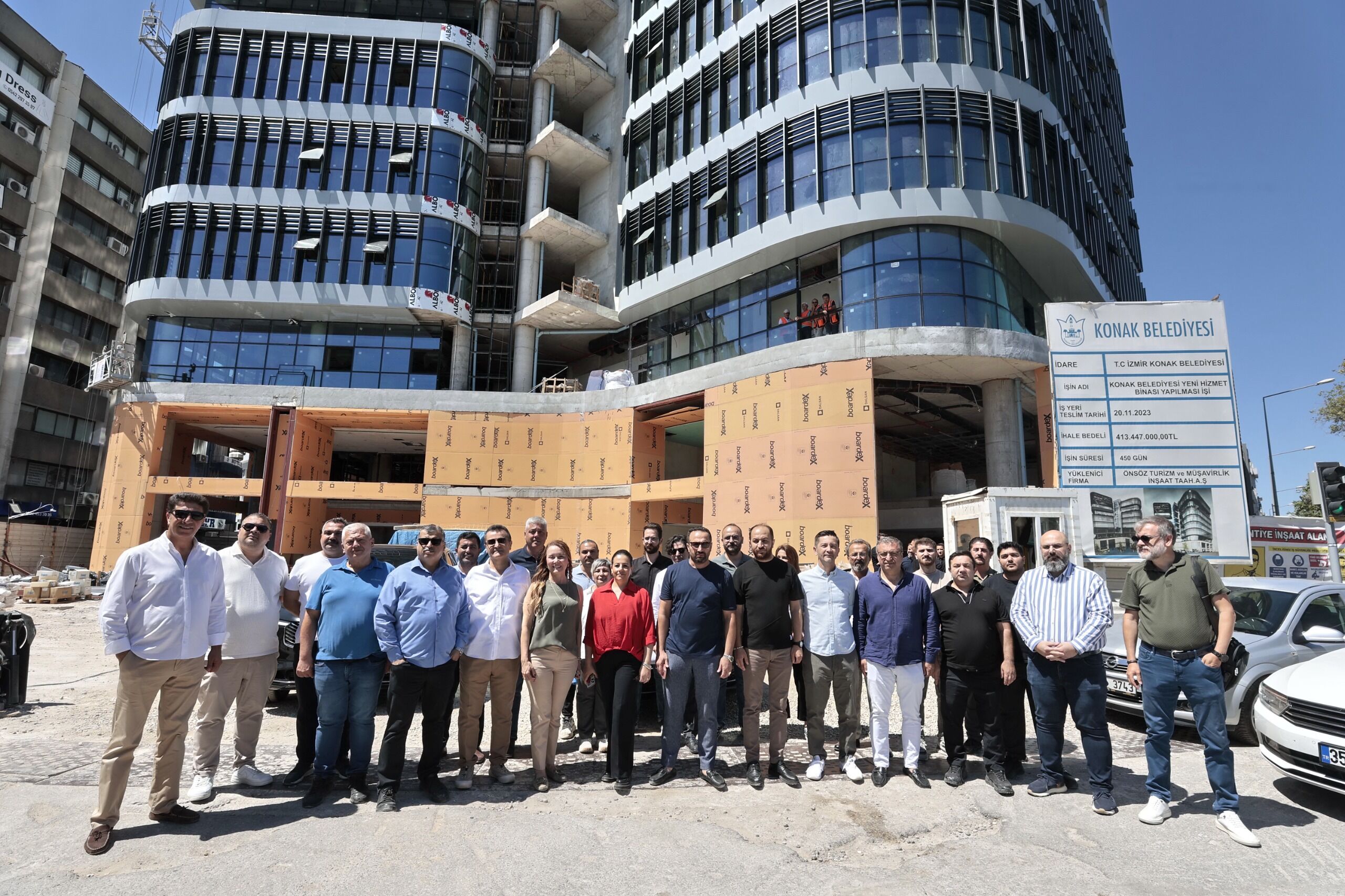 Konak’ın Yeni Hizmet Binasında Sona Yaklaşıldı (1)