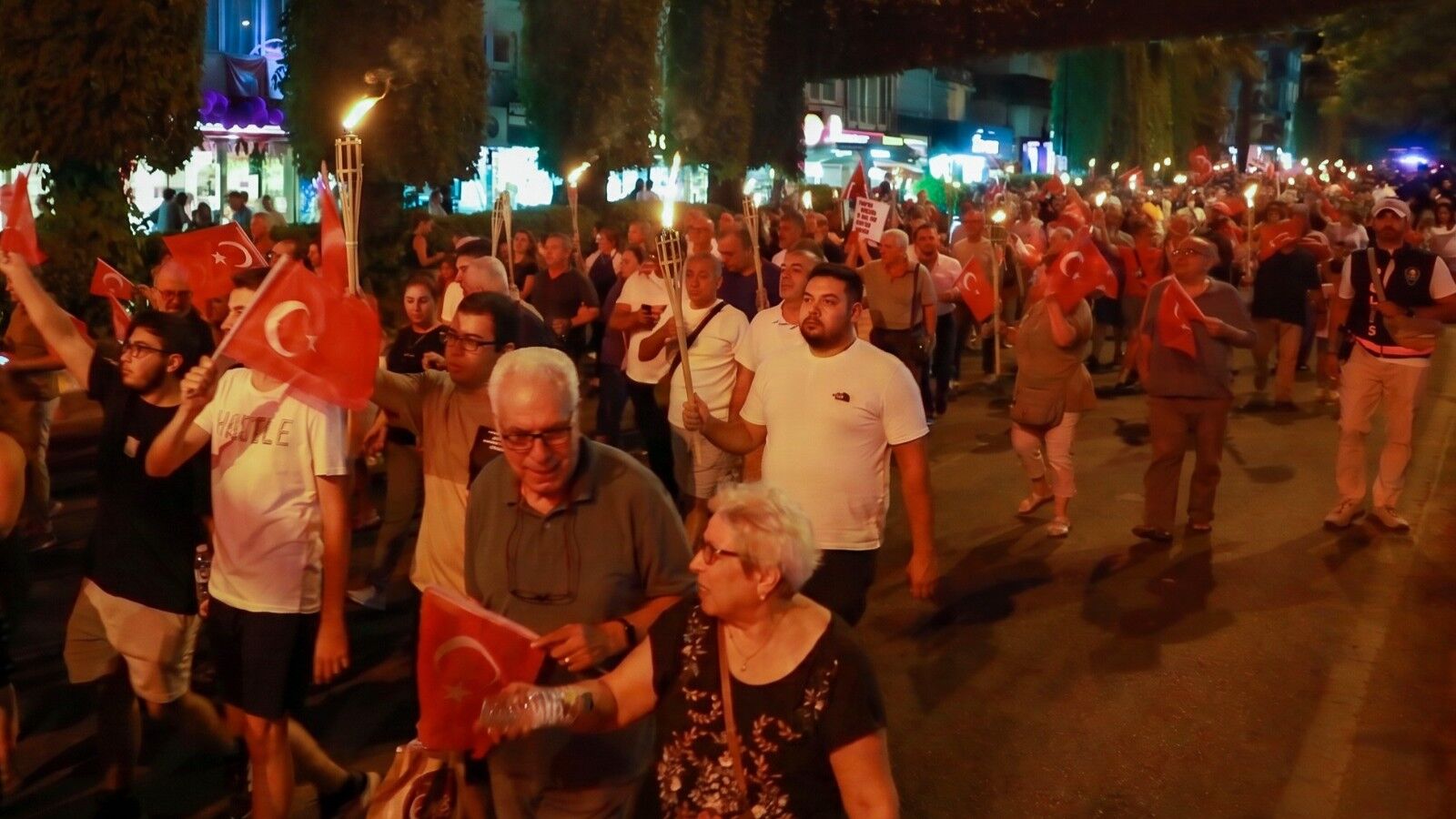 30 Ağustos Coşkusu Efeler'in Dört Bir Yanına Taşınacak