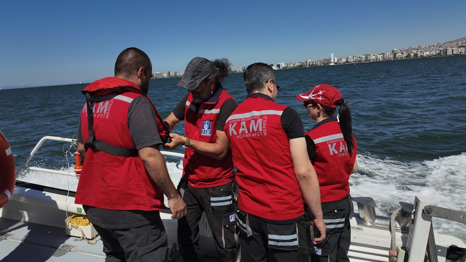Konak’ın Gururu Kam Timi Can Kurtarmak Için Demir Aldı (4)