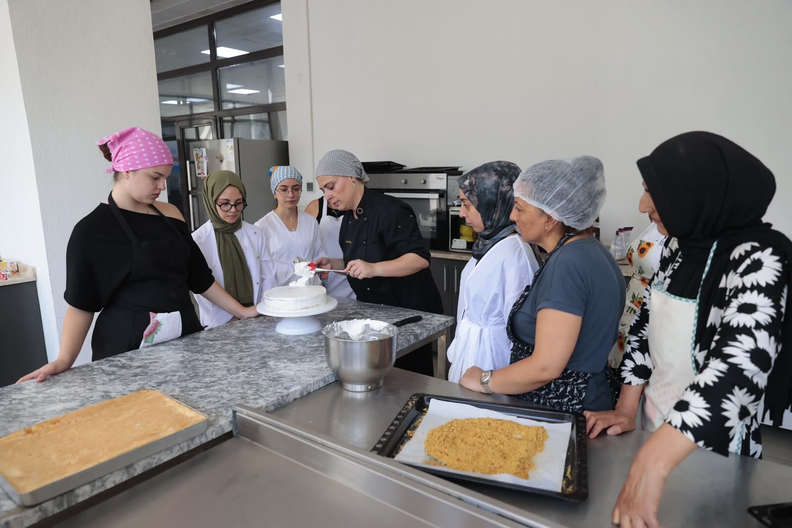 Konaklı Kadınlar Temel Pastacılık Eğitimi’yle Üretim Ve Istihdama Katılıyor (3)