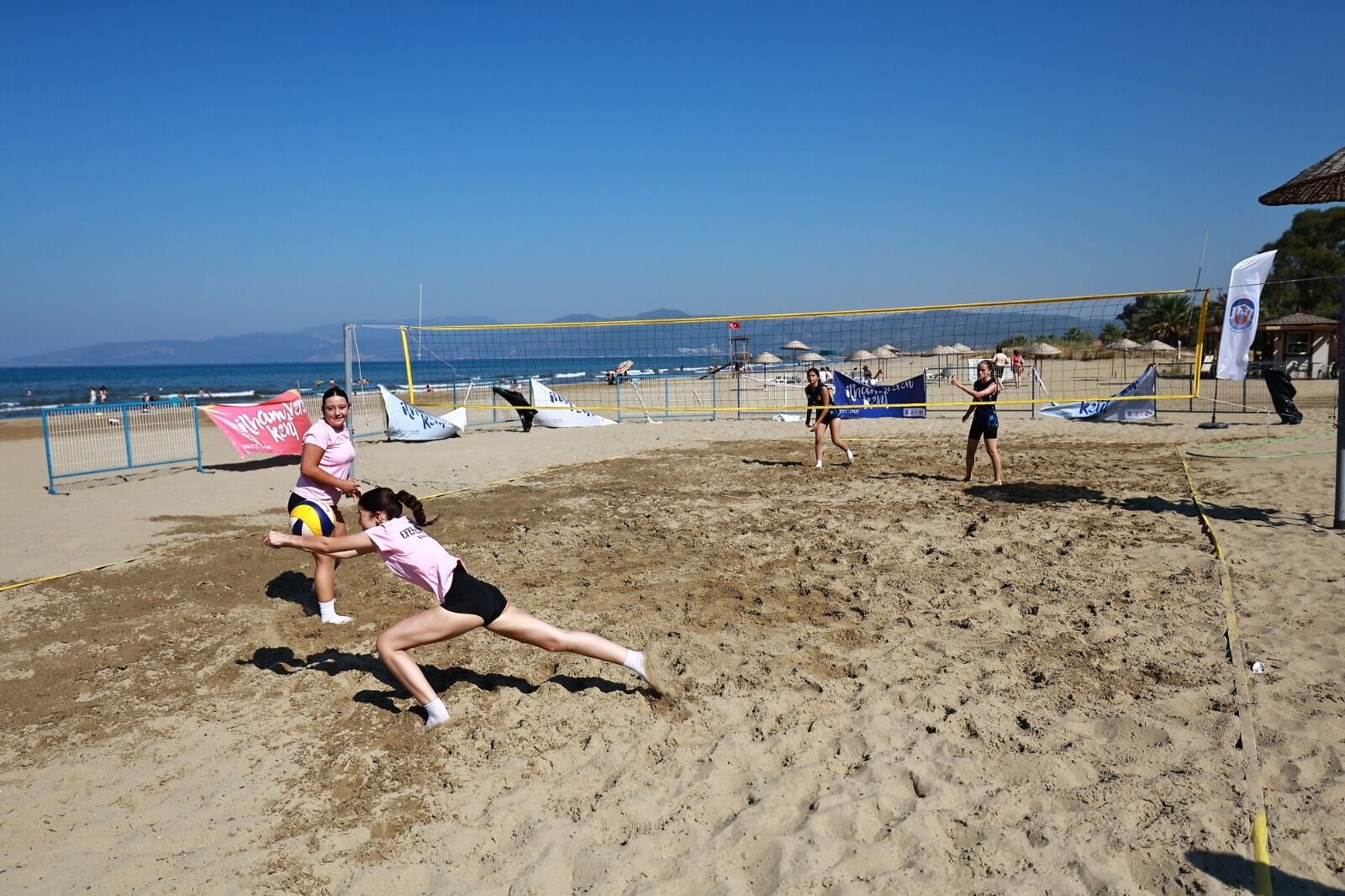 Zafer Kupası Plaj Voleybolu (1)