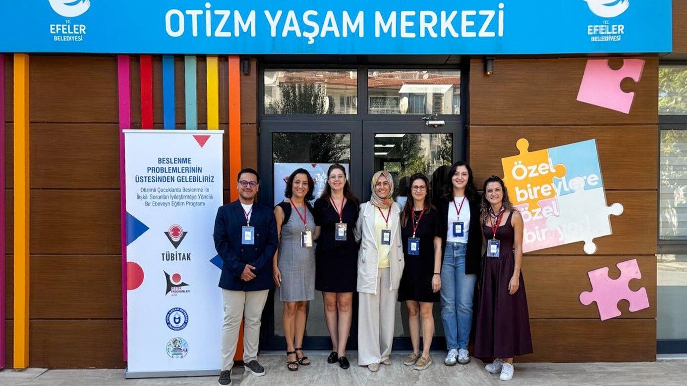 Efeler'in Özel Çocuklarının Beslenme Zorlukları Eğitimle Aşılıyor