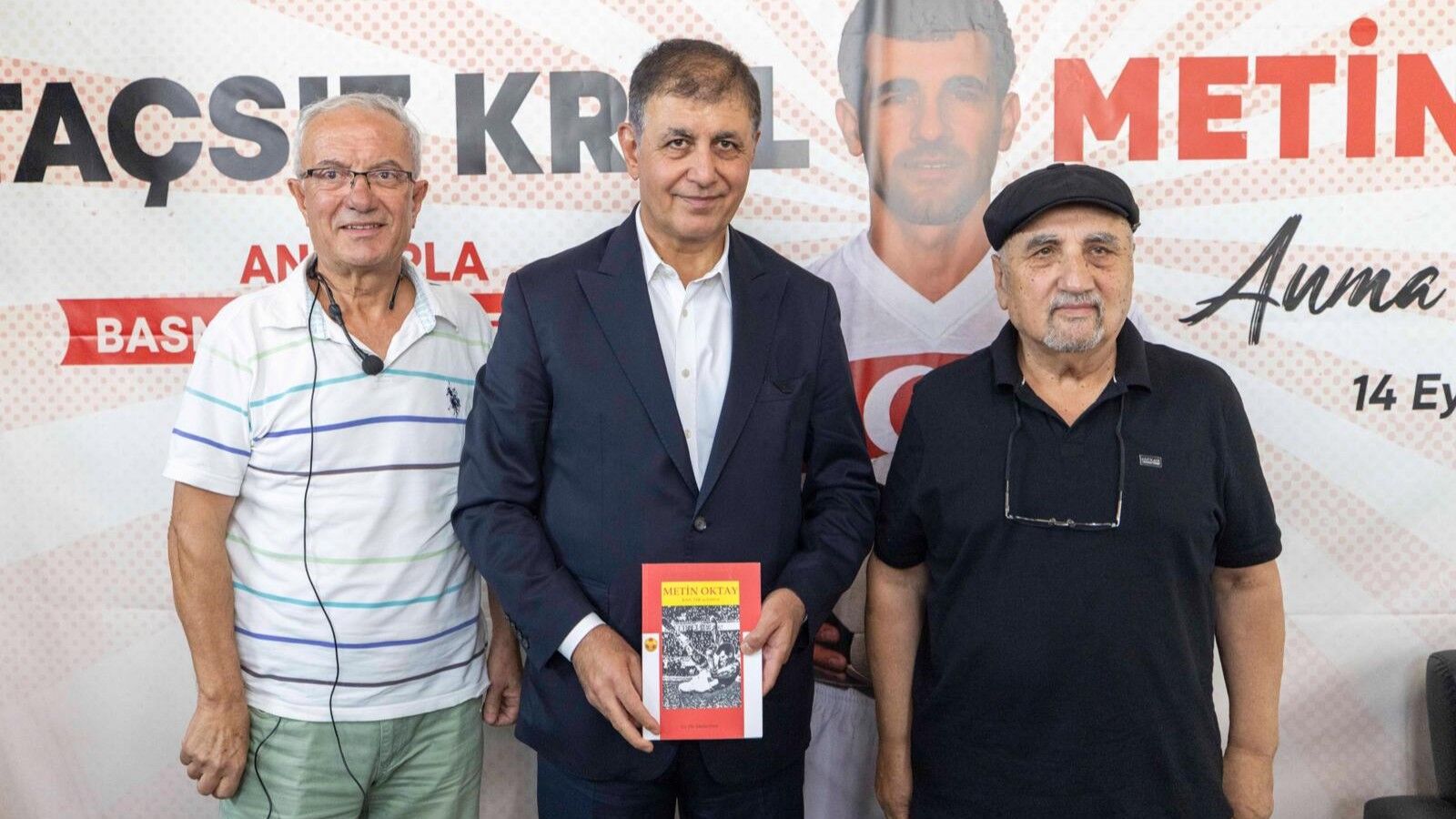 'Anılarla Basmane Sohbetleri'nde Taçsız Kral Anıldı