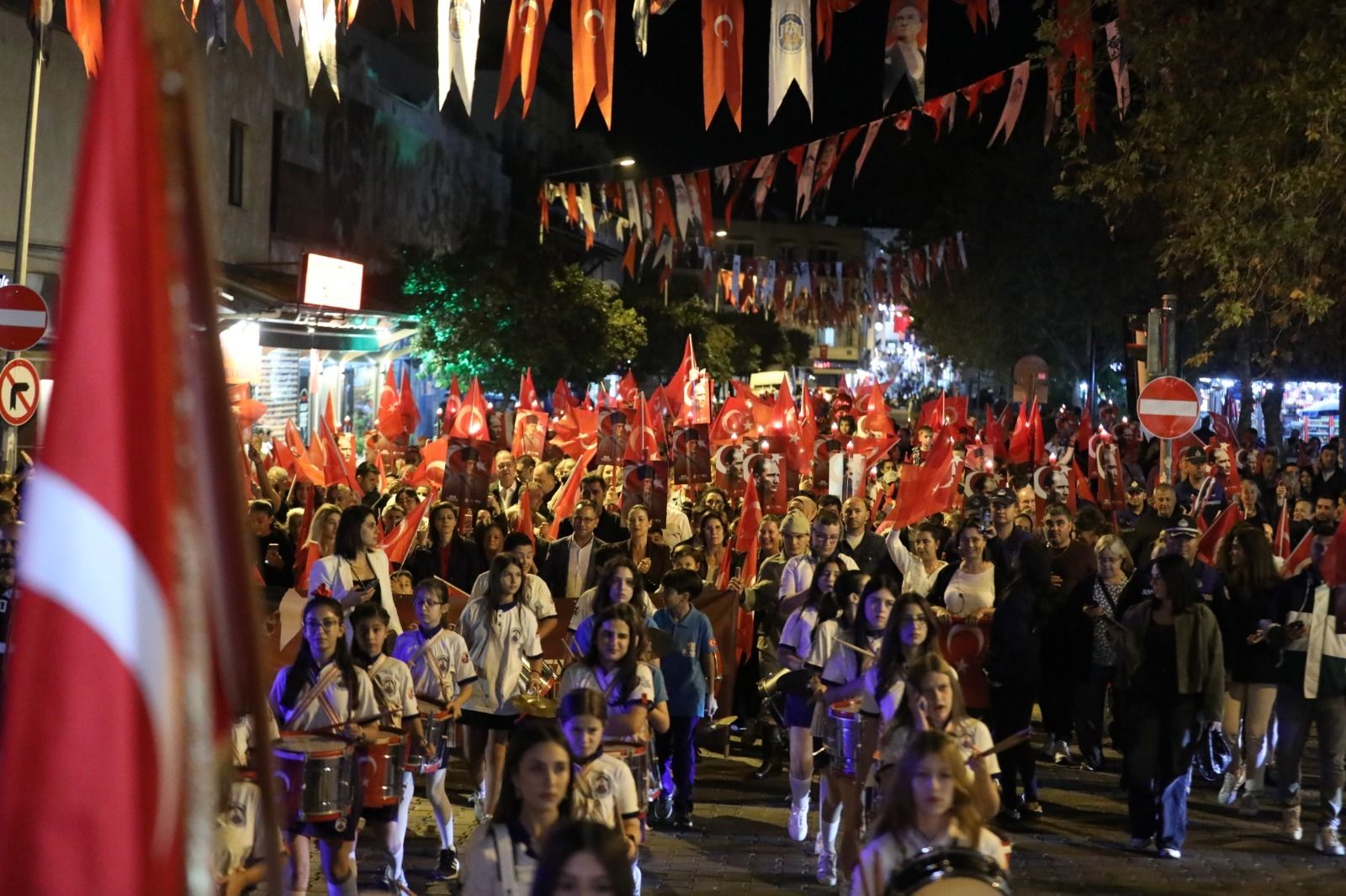 Cumhuri̇yet Bayrami Kutlamalari Arşi̇v (2)