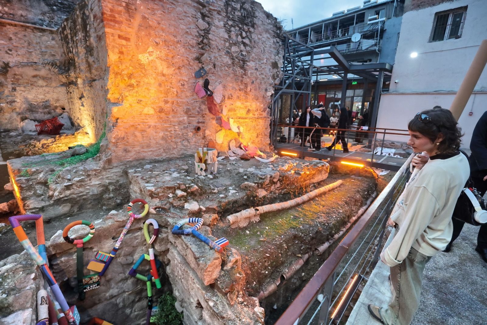 Cumhuriyet’in Işığı Tarihi Kıllıoğlu Hamamı’nda Sanatla Buluştu (11)