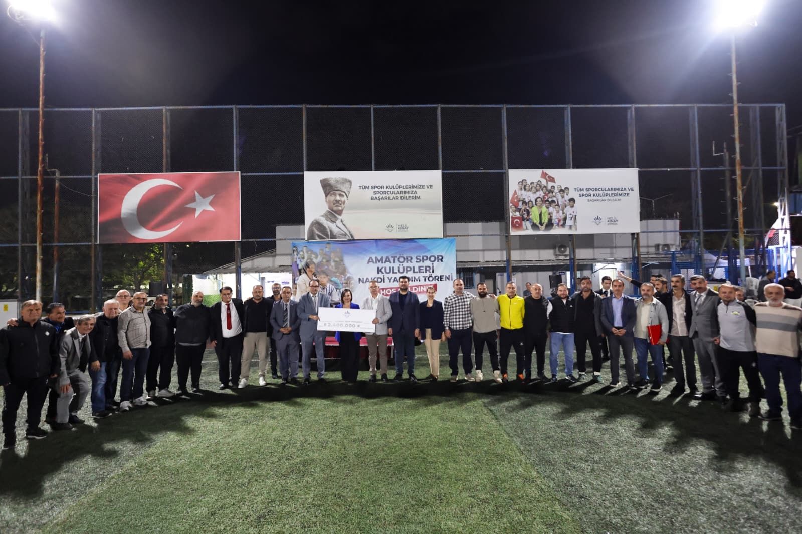 Karabağlar'da Amatör Spor Kulüplerine Destek (1)