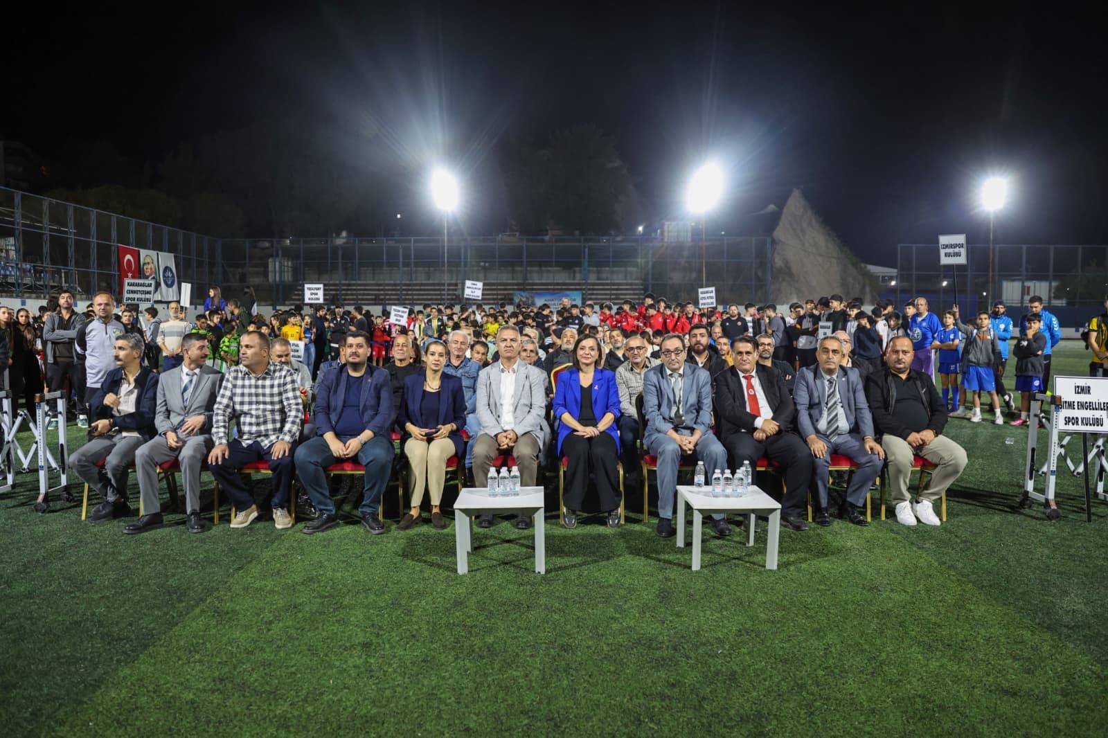 Karabağlar'da Amatör Spor Kulüplerine Destek (7)
