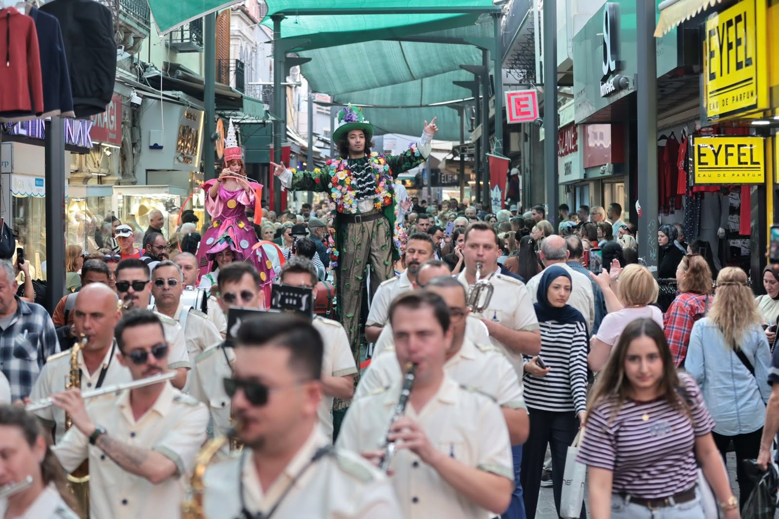 Kemeraltı’nın Sokakları Festivalle Şenlendi (16)
