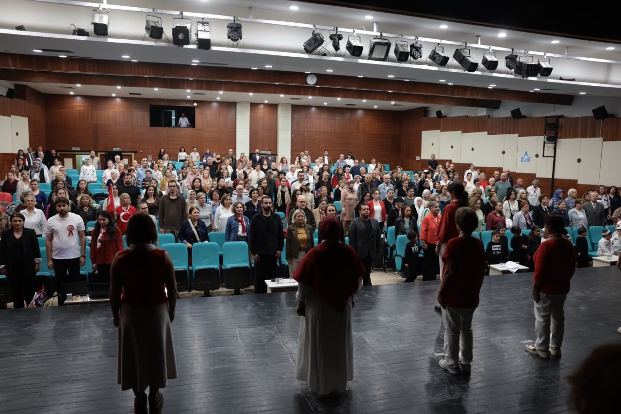Konak’ın Çınarlarından Unutulmaz Cumhuriyet Gösterisi (4)