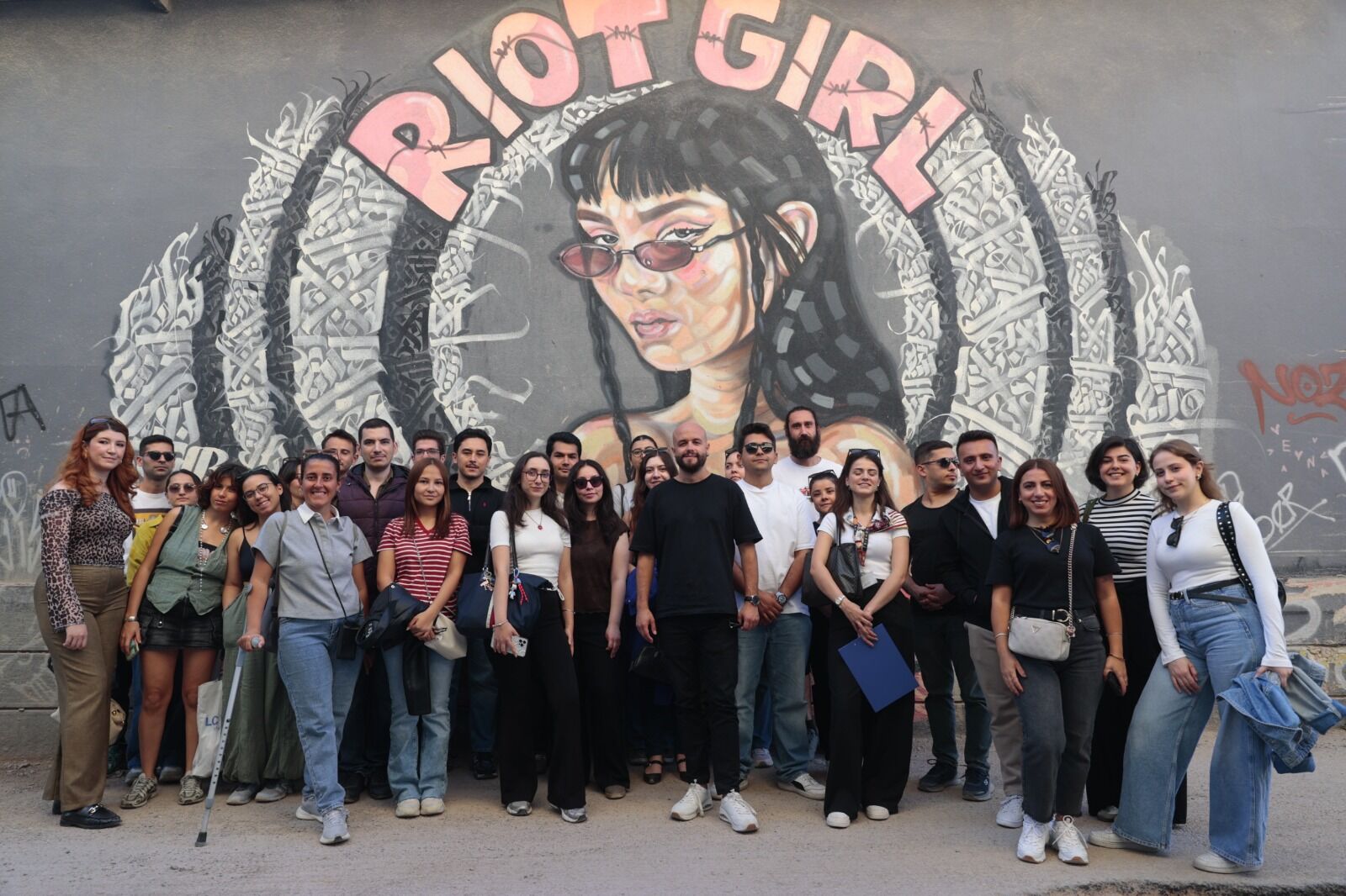 Konaklı Gençler Yerel Tarih Gezisiyle Alsancak’ı Keşfe Çıktı (15)