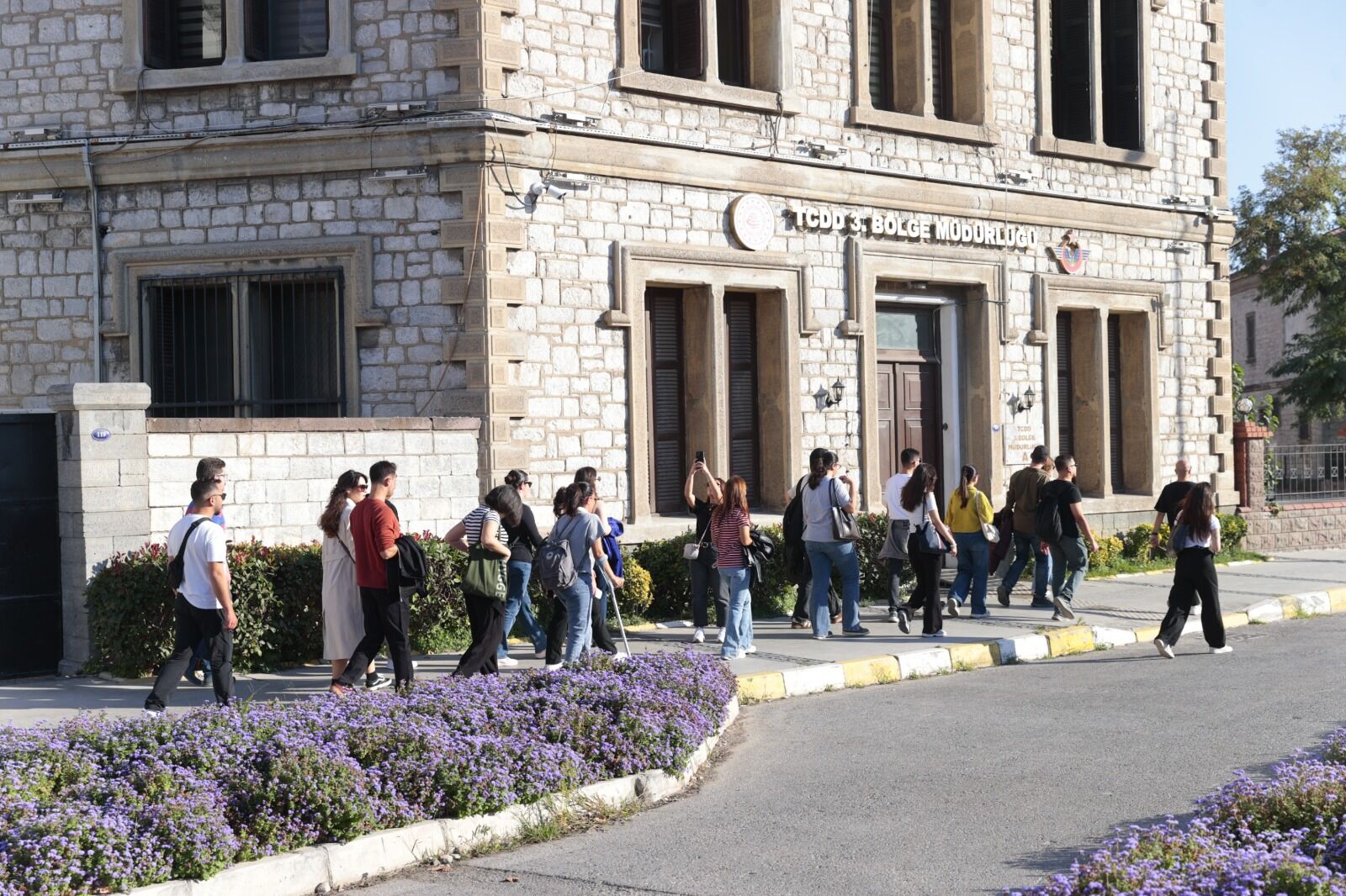 Konaklı Gençler Yerel Tarih Gezisiyle Alsancak’ı Keşfe Çıktı (8)