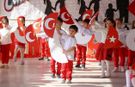 Efeler'de Cumhuriyet Bayramı Şöleni