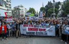İzmir'de Gazetecilerden Görkemli Yürüyüş: "Sansüre Hayır, Habere Özgürlük"