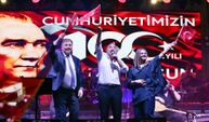 Karşıyaka'da Volkan Konak ile Cumhuriyet Şöleni