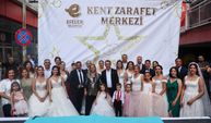 Efeler'in Kent Zarafet Merkezi Defileyle Hizmete Girdi