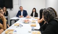 Başkan Eşki'den Yurtta Kalan Öğrencilere Anlamlı Ziyaret