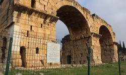 Hierapolis Antik Kenti'nde Yıkılma Tehlikesi