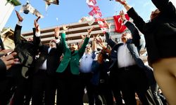 Konak'ta CHP'nin Seçim Bürosu Açıldı