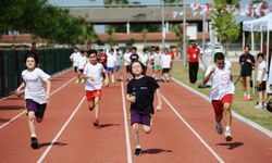 Karşıyakalı Genç Atletler 19 Mayıs İçin Piste Çıktı