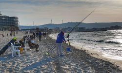 Çeşme'de 4'üncü Surf Casting Balık Avı Turnuvası Başlıyor