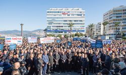 Soyer'den Miting Gibi Toplu Açılış Töreni