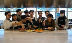 Çocuk Şefler Karşıyaka'da Mutfağa Girdi
