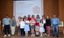 Başkan Kınay Çocuklara Resim Yarışması Ödüllerini Verdi