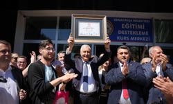 Başkan Türkmen Mazbatasını Aldı