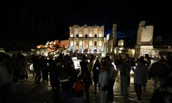 Efes Antik Kenti'nde Gece Müzeciliği Başladı