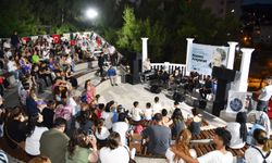Karabağlar Nazım Hikmet'i Onun Dizeleriyle Andı