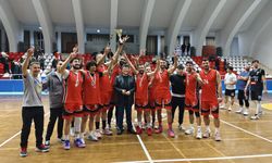 Alkışlar Kuşadası Belediyespor'a