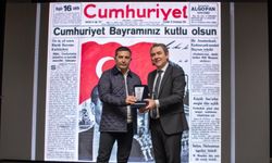 Cumhuriyet'in Kazanımları Kuşadası'nda Anlatıldı