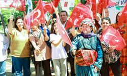 Efeler'de 'Sevgi Varsa Engel Yok'