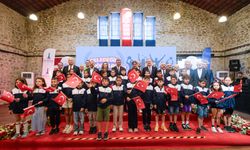 İzmir'de "Geleceğin Şampiyonları" Tanıtıldı