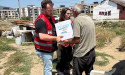 Efeler'de Dayanışmanın Adı: Kardeş Eli Projesi