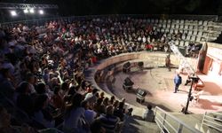 Sanat ve Dayanışma Efes Selçuk Amfi Tiyatro'da Buluştu