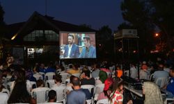 Bornova'da Açık Hava Sineması ile Gülmeye Devam