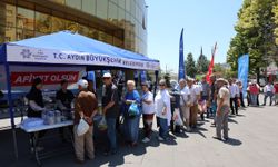 Aydınlı Vatandaşlara Aşure İkramı
