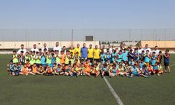Profesyonel Futbolcular Geleceğin Yıldızlarına Hocalık Yaptı