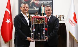 CHP Lideri Özel'den Başkan Yetişkin'e Ziyaret