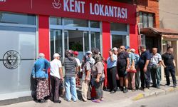 Bir Ekmek 15 Lira, Buca'da 4 Çeşit Yemek 50 Lira