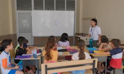 Aydınlı Çocuklar Yaz Tatilini İngilizce Öğrenerek Geçiriyor