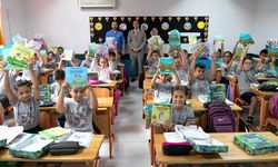 Bornovalı Çocuklara Kırtasiye Desteği