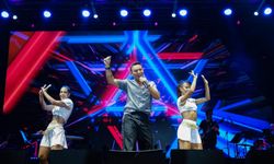 Çim Konserleri'nde Mustafa Sandal Coşkusu