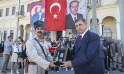 Konak Atatürk Meydanı'nda 9 Eylül Töreni