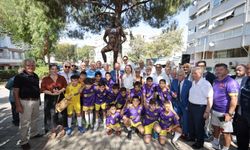 Taçsız Kral Konak’taki Heykeli Önünde Anıldı