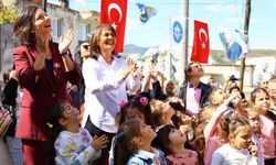 Karabağlar'da Çocuk Oyun Akademisi Açıldı