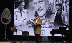 Nazım'ın Dizeleri Kuşadası'nda 9 Farklı Dilde Yankılandı