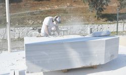 Neopolis'te Mermer Bloklar 'Adalet' Temasıyla Şekilleniyor