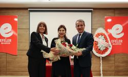 Efeler'de "İlham Veren Cumhuriyet Neferleri" Söyleşisine Yoğun İlgi